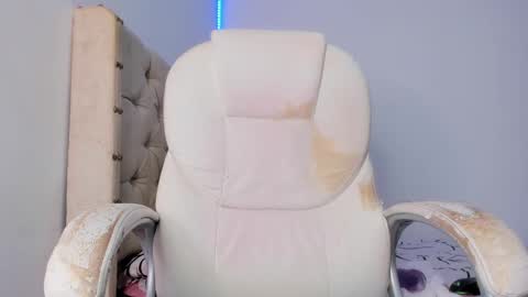 Ariluz online show from 02-21-25, 10:15