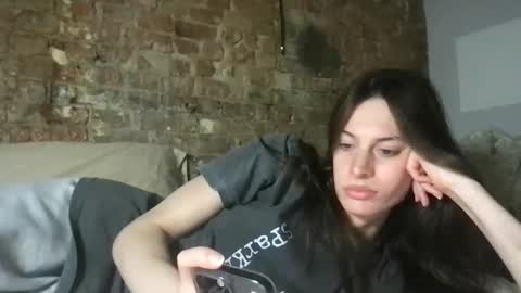 goddess_larz online show from 09-12-25, 11:15