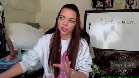 Patricia Mars           Goddess of Mars twitter thegoddessmindy online show from 03-05-26, 03:41