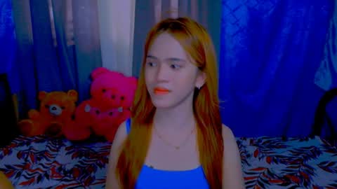 Snapshot of goddess_oliviaa chatting on 05-25-26, 09:59 Olivia online show from 05-25-26, 09:59