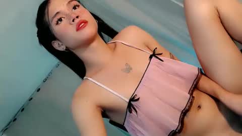 Snapshot of goddess_riana chatting on 10-29-25, 04:48 YOUR GODDESS RIAN online show from 10-29-25, 04:48