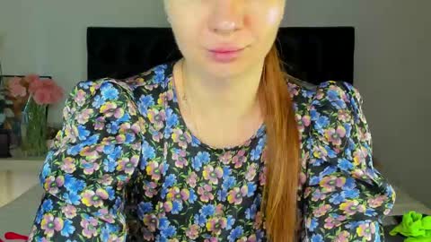 Snapshot of goddess_squirt_ chatting on 05-19-26, 02:18 Katrin online show from 05-19-26, 02:18