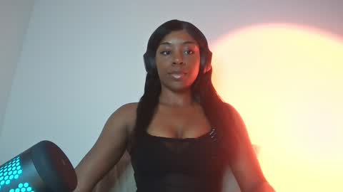 Miss Raven Black online show from 12-19-24, 03:40