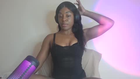 Miss Raven Black online show from 12-20-24, 11:05