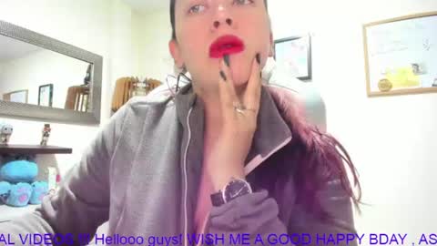 Snapshot of goddessjessica_roger chatting on 07-22-26, 04:26 Goddess Jessica and slave Roger online show from 07-22-26, 04:26