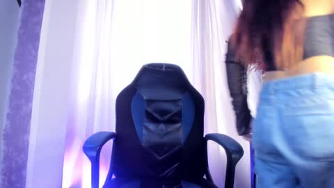 Snapshot of goddessjulieta chatting on 01-30-25, 06:54 Julieta online show from 01-30-25, 06:54