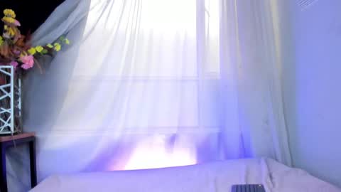 Snapshot of goddessjulieta chatting on 02-11-25, 07:16 Julieta online show from 02-11-25, 07:16