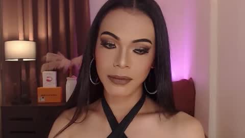 Snapshot of goddessmichaella chatting on 01-06-25, 07:52 Michaella online show from 01-06-25, 07:52