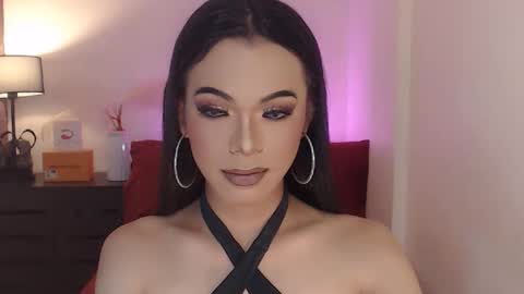 Snapshot of goddessmichaella chatting on 02-13-25, 09:09 Michaella online show from 02-13-25, 09:09