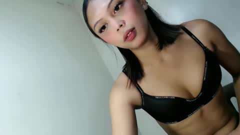 Snapshot of goddessofdesire_ chatting on 05-01-26, 01:48 MISS LOVELY online show from 05-01-26, 01:48