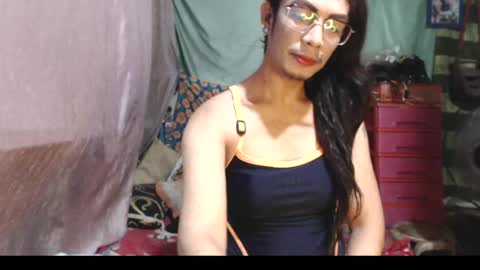 Snapshot of goddesssonyaxxx chatting on 07-21-26, 06:16 KENNY DOLL online show from 07-21-26, 06:16