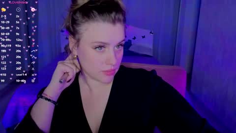 Snapshot of goga_li chatting on 09-23-25, 06:22 Lilya online show from 09-23-25, 06:22