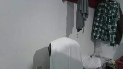 Snapshot of goinwild8900 chatting on 12-26-24, 06:52 goinwild8900 online show from 12-26-24, 06:52