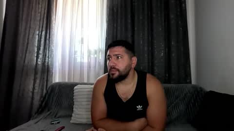 gold_alpha_boy online show from 09-22-25, 06:59