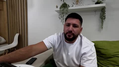 gold_alpha_boy online show from 10-06-25, 02:58