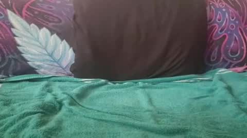 Snapshot of goldcmen chatting on 05-28-26, 01:52 Goldcmen online show from 05-28-26, 01:52