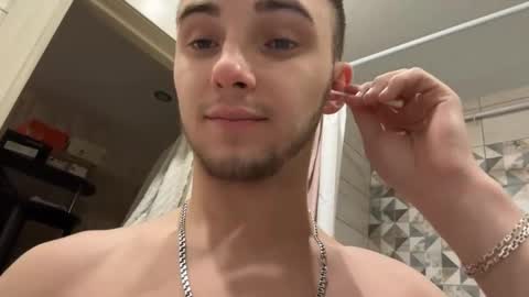 Golden boyyy21 online show from 02-12-25, 03:05