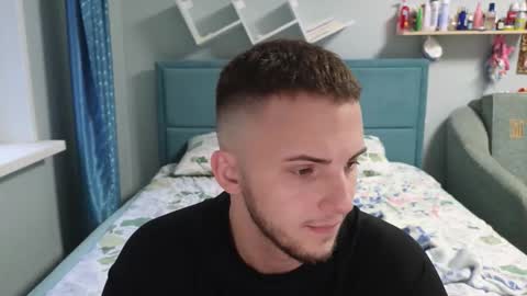 Golden boyyy21 online show from 11-07-25, 12:38