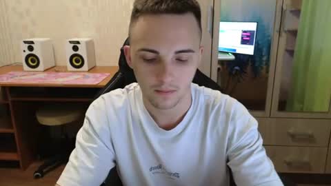 Golden boyyy21 online show from 07-07-26, 05:39