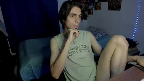 Snapshot of golden_ryan chatting on 05-05-26, 05:37 Jmmmm online show from 05-05-26, 05:37