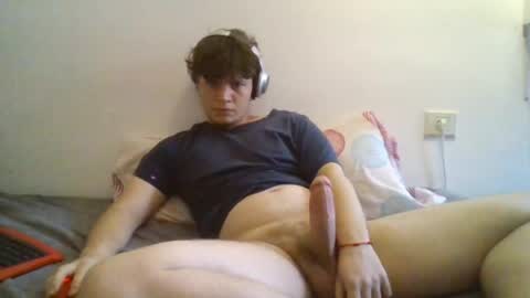 Snapshot of goldenboy207 chatting on 04-22-26, 03:02 goldenboy207 online show from 04-22-26, 03:02