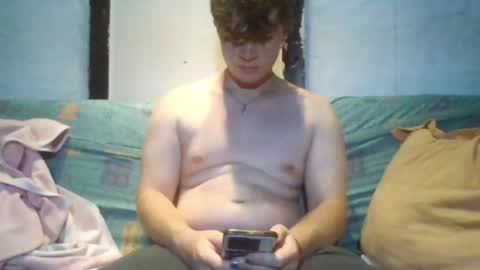Snapshot of goldenboy207 chatting on 07-10-26, 11:57 goldenboy207 online show from 07-10-26, 11:57