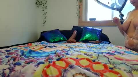 XxPretentious PeachxX online show from 05-04-26, 07:10