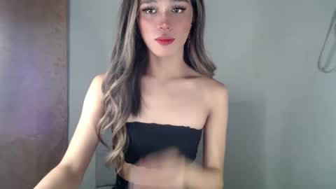 Lily is Gold online show from 03-02-25, 04:07