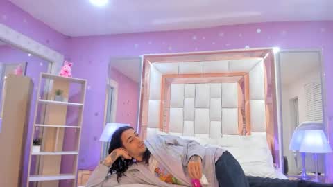Snapshot of goldentemptation_ chatting on 05-22-26, 08:03 goldentemptation_ online show from 05-22-26, 08:03