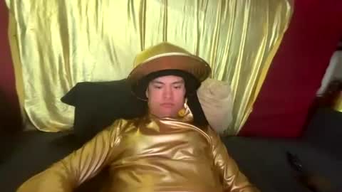 Snapshot of goldentomleo chatting on 07-20-26, 11:56 Goldentomleo online show from 07-20-26, 11:56