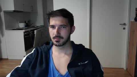 Snapshot of goldnic_10 chatting on 09-13-25, 06:02 goldnic_10 online show from 09-13-25, 06:02