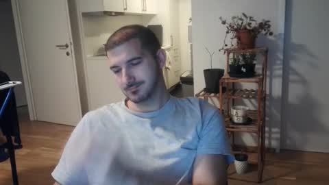 Snapshot of goldnic_10 chatting on 11-15-25, 06:22 goldnic_10 online show from 11-15-25, 06:22