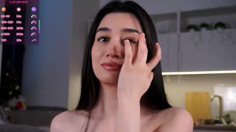 Snapshot of goldygrillz chatting on 01-11-26, 04:06 angel online show from 01-11-26, 04:06