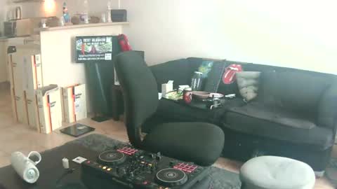 Snapshot of goldyguy011 chatting on 06-20-26, 01:19 goldyguy011 online show from 06-20-26, 01:19