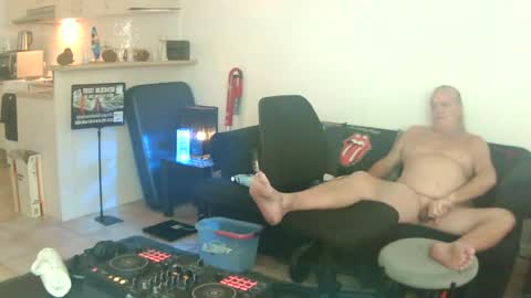 Snapshot of goldyguy011 chatting on 07-01-26, 11:59 goldyguy011 online show from 07-01-26, 11:59