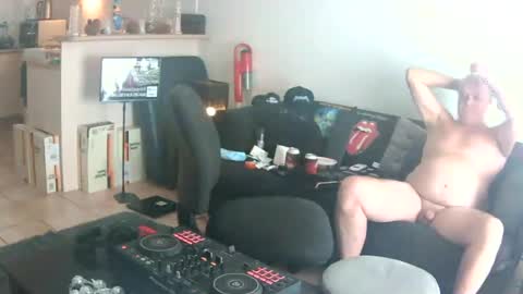 Snapshot of goldyguy011 chatting on 07-18-26, 11:52 goldyguy011 online show from 07-18-26, 11:52