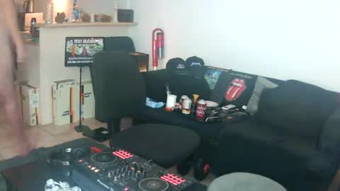 Snapshot of goldyguy011 chatting on 07-19-26, 11:58 goldyguy011 online show from 07-19-26, 11:58
