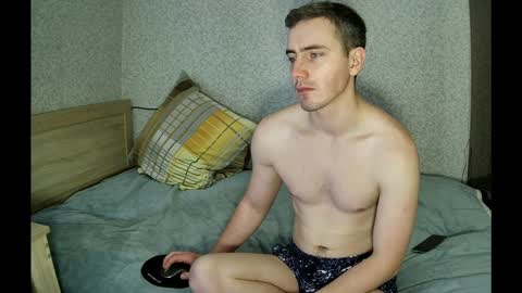 Snapshot of gonzotrash chatting on 12-13-24, 06:42 GonzotrasH online show from 12-13-24, 06:42