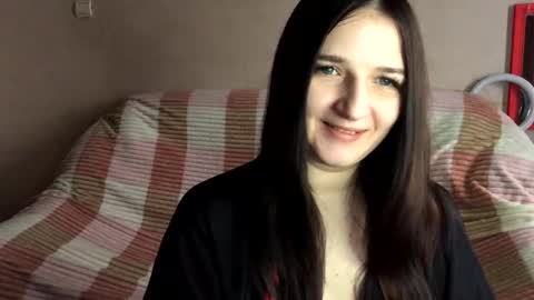 Snapshot of good_girl_24 chatting on 10-18-25, 11:33 good_girl_24 online show from 10-18-25, 11:33