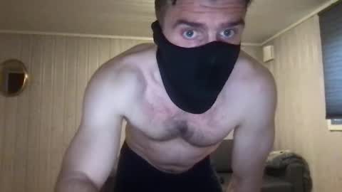 Snapshot of goodbadboi chatting on 04-15-26, 04:25 goodbadboi online show from 04-15-26, 04:25