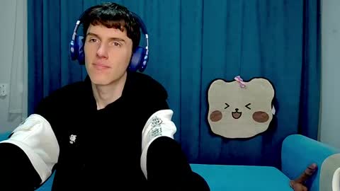 Luca online show from 04-19-26, 02:38