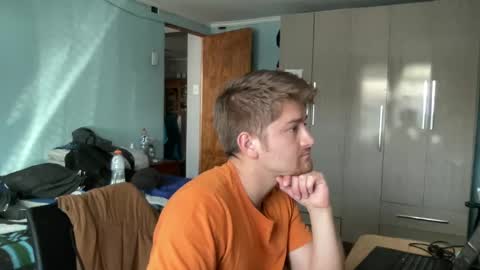 Snapshot of goodfumes chatting on 09-10-25, 07:47 goodfumes online show from 09-10-25, 07:47