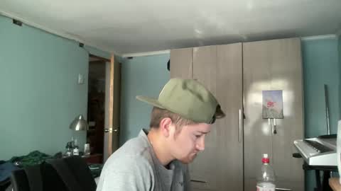 Snapshot of goodfumes chatting on 11-25-25, 07:03 goodfumes online show from 11-25-25, 07:03