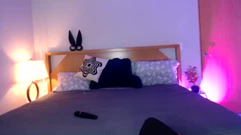 Snapshot of goonergirlnextdoor chatting on 11-09-25, 03:10 princess kierra online show from 11-09-25, 03:10