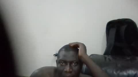 Snapshot of gorashado chatting on 12-18-25, 10:16 Sexy Black Model online show from 12-18-25, 10:16