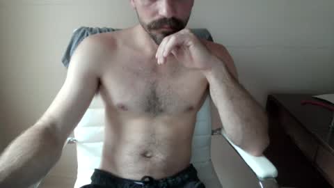 Snapshot of gord210 chatting on 07-10-26, 08:22 cowboy830 online show from 07-10-26, 08:22