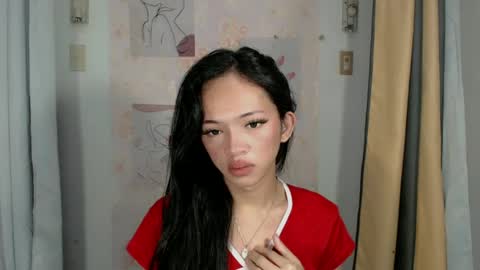 Snapshot of gorgeous_celestine chatting on 06-14-26, 03:19 tine online show from 06-14-26, 03:19