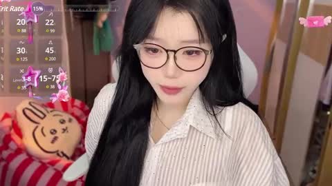 gorgeous girl33 online show from 12-11-24, 08:07