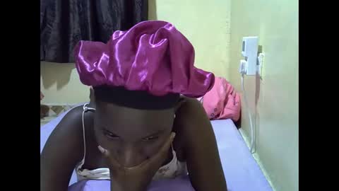 Snapshot of gorgeous_maya1 chatting on 05-12-26, 09:56 gorgeous_maya1 online show from 05-12-26, 09:56