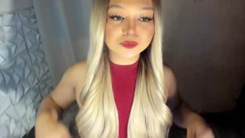 Snapshot of gorgeousamandarose chatting on 07-20-26, 08:17 Amanda rose online show from 07-20-26, 08:17